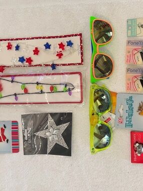Lot of 11 novelty & holiday accessories-retro sunglasses, pins, necklaces, &more